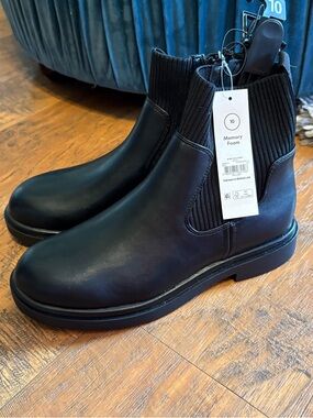 No boundaries black ankle booties faux leather side zip yup low block heel sz 10